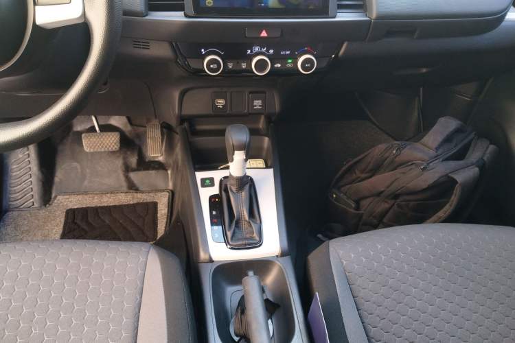 Used Honda Fit 2022 1.5L CVT Trendy Sunroof Edition Gear Lever