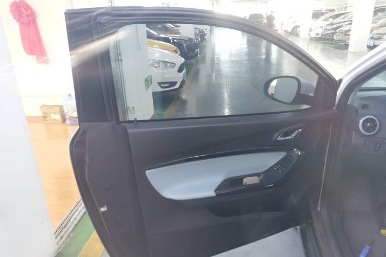 Used Chery New Energy Little Ant 2022 Sweet Pink Edition Full-Sugar Version 3-Cell Lithium 30kW 301km
