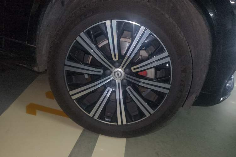 Used Volvo XC90 2020 T6 Zhiyi Luxury 7-Seater Right Front Wheel Hub