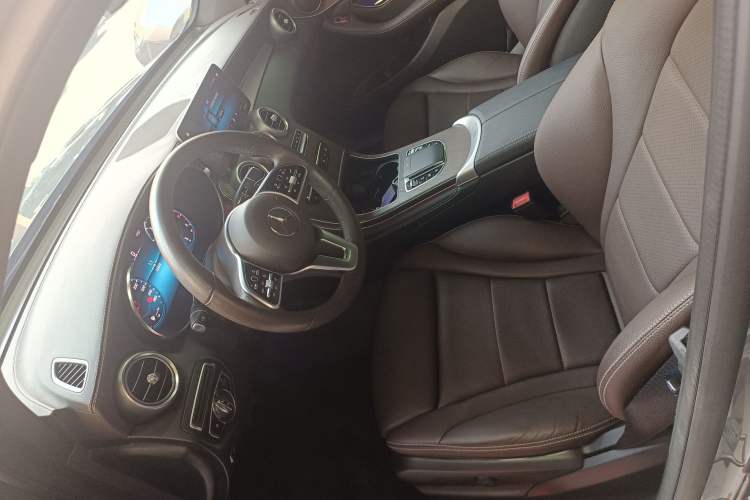 Used Mercedes-Benz GLC 2020 Facelift GLC 300 L 4MATIC Dynamic Edition Left Front Seat