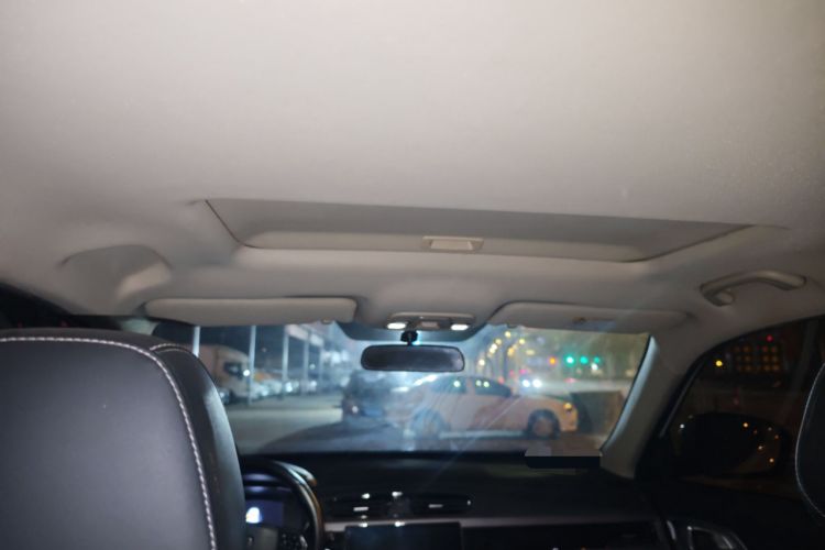 Used Geely Auto Emgrand X7 Sport 2021 Million Edition 1.8TD DCT Two-Wheel Drive Luxury Model
