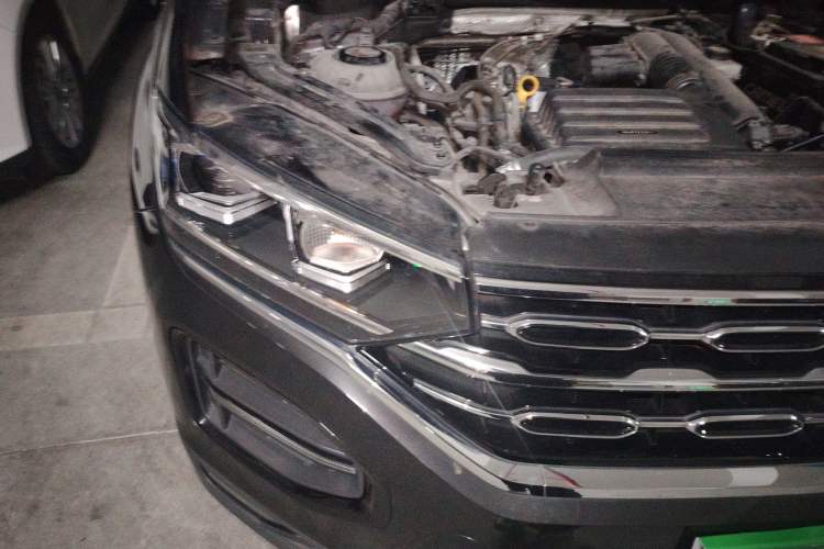 Used Volkswagen Tayron 2021 280TSI Two-Wheel Drive Luxury Smart Connectivity Version
