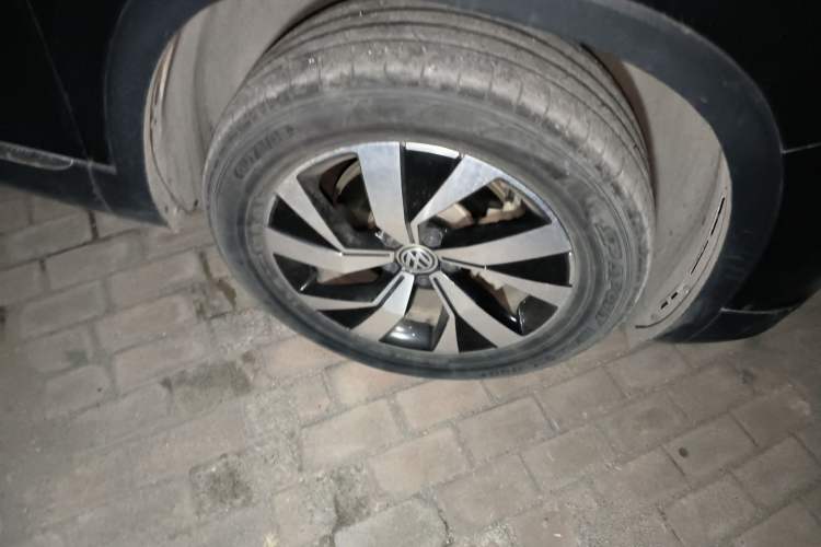 Used Volkswagen Tayron 2021 280TSI Two-Wheel Drive Luxury Smart Connectivity Version