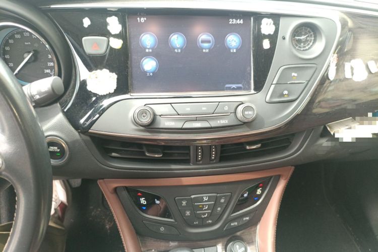 Used Buick Envision 2017 20T Two-Wheel Drive Elite Version Audio And AC Panel