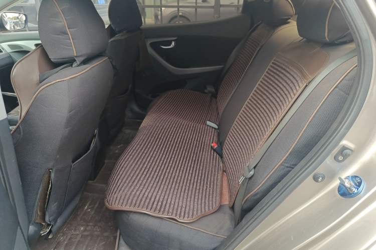 Used Hyundai Elantra (5th Generation / Langdong) 2015 1.6L Automatic Leading Model Left Rear Seat