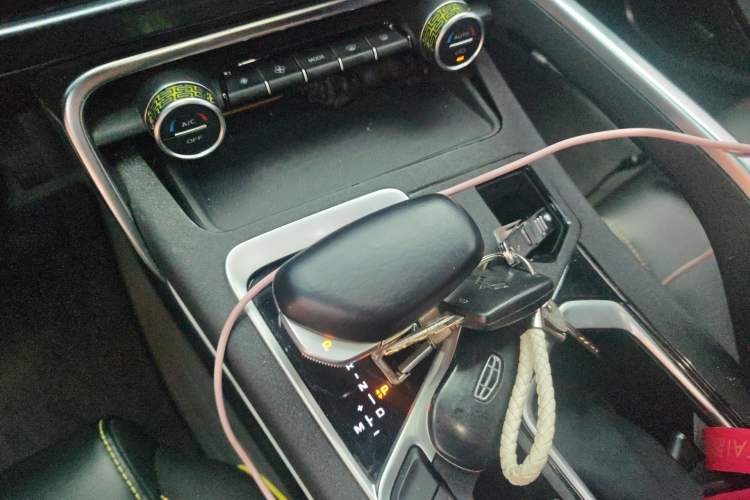 Used Geely Auto Monjaro S 2021 2.0TD Automatic Two-Wheel Drive Lightning Edition
