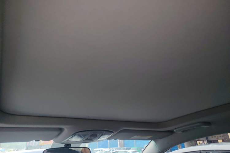 Used Hyundai Tucson 2015 1.6T Dual-Clutch Two-Wheel-Drive Smart Model Headliner