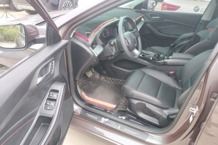 Used MG 5 2022 180 DVVT CVT Youth Style Edition Driver Seat