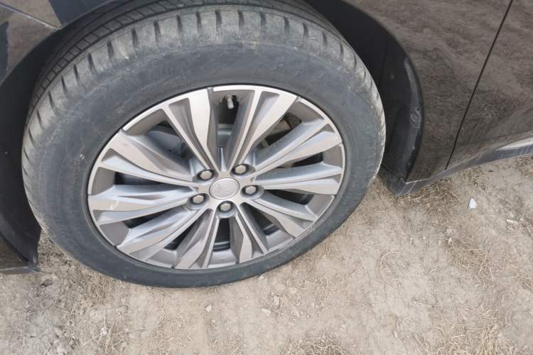 Used Hongqi E-QM5 2024 500km Range Edition