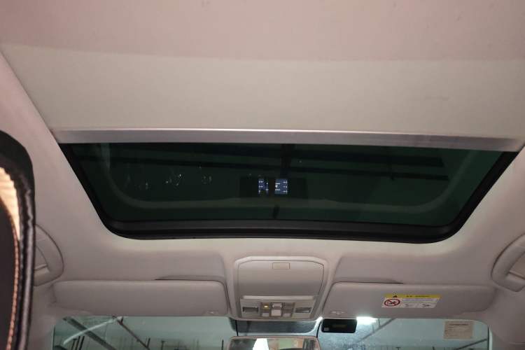 Used Volkswagen C-TREK 2018 1.5L Automatic Comfort Model Headliner