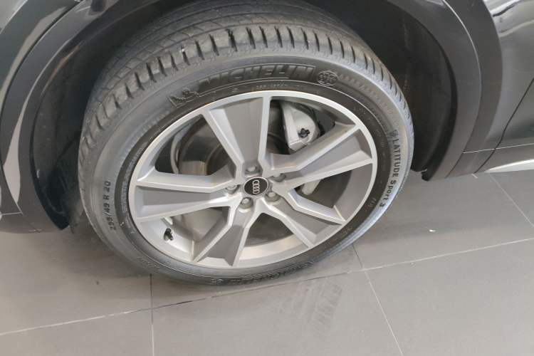 Used Audi Q5L 2022 Updated 45T Luxury Dynamic Version