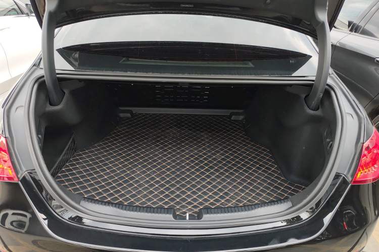 Used Mercedes-Benz C-Class 2022 Facelift C 260 L Trunk