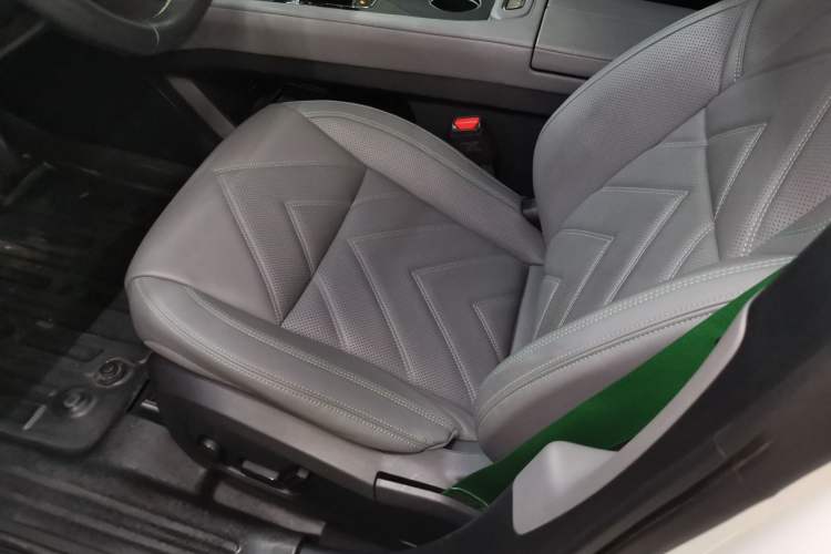 Used Zeekr 001 2023 WE Edition 86 kWh Left Front Seat