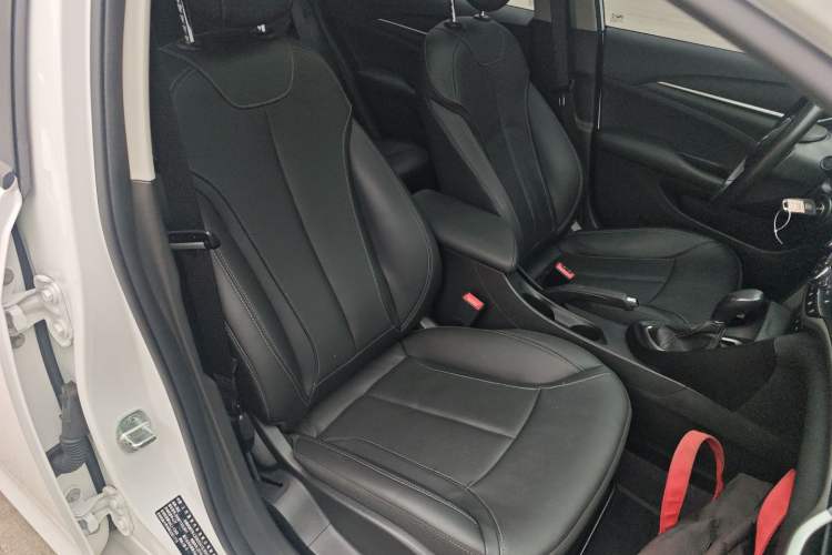 Used Buick GT 2019 18T Automatic Connected Elite Model China VI Standard Right Front Seat