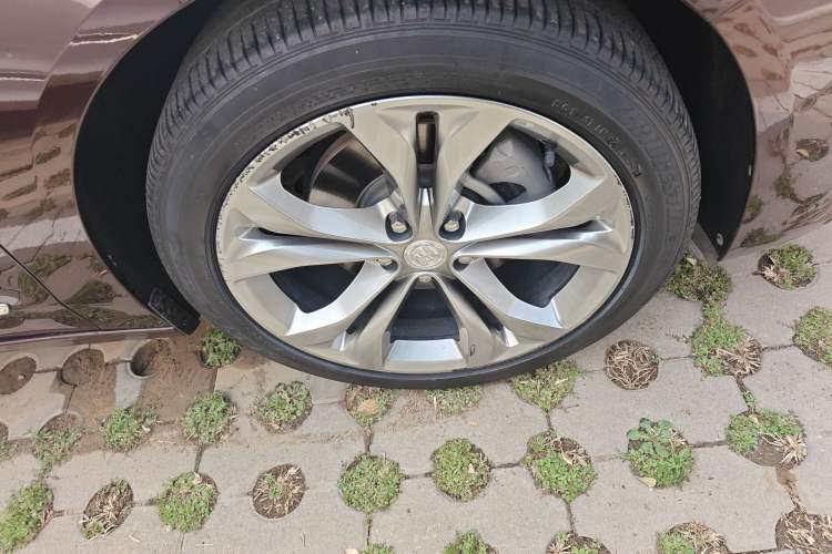 Used Buick LaCrosse 2022 Avenir Avia First Edition
