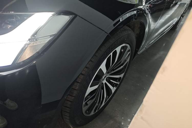 Used Volvo S90 2024 B5 Zhiyi Luxury Edition Left Front Wheel Hub