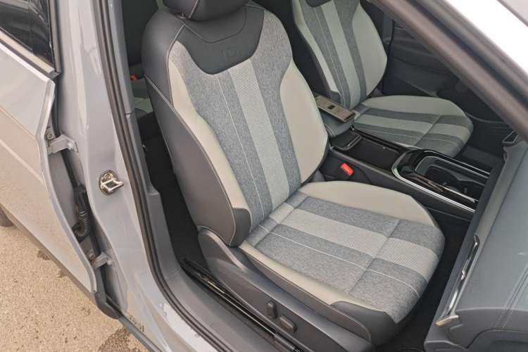 Used Volkswagen ID.4 CROZZ 2025 Pure Edition
