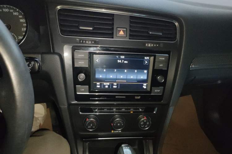 Used Volkswagen Golf 2018 230TSI Automatic Luxury Version