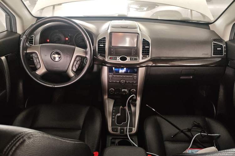 Used Chevrolet Captiva 2014 2.4L 4x4 Flagship Edition 7 Seats