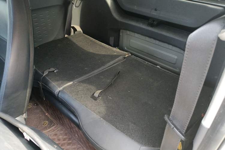 Used Wuling Hongguang MINIEV 2022 Macaron Premium Model – Lithium Iron Phosphate Left Rear Seat