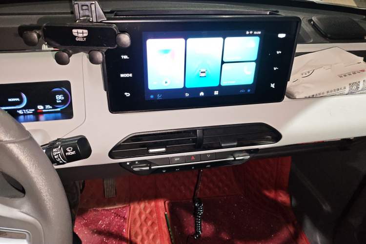 Used Geely Galaxy Panda 2024 Panda Mini 200km Endurance Bear