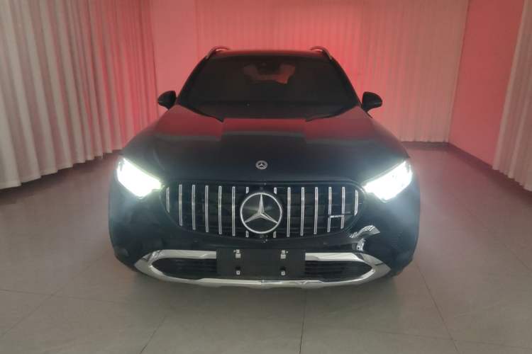 Used Mercedes-Benz GLC 2025 GLC 260 L 4MATIC Dynamic Edition Front