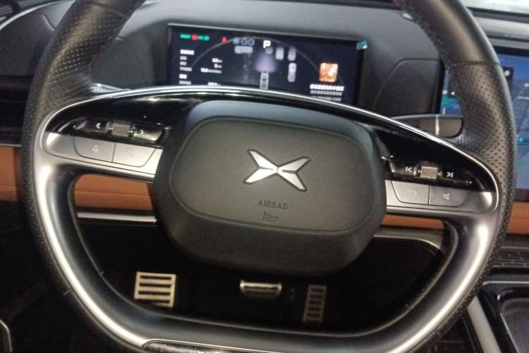 Used XPeng G9 2022 650 Performance Edition Max Steering Wheel