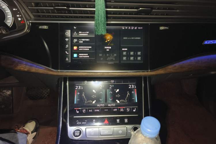 Used Audi Q7 2022 55 TFSI quattro S line Sport model
