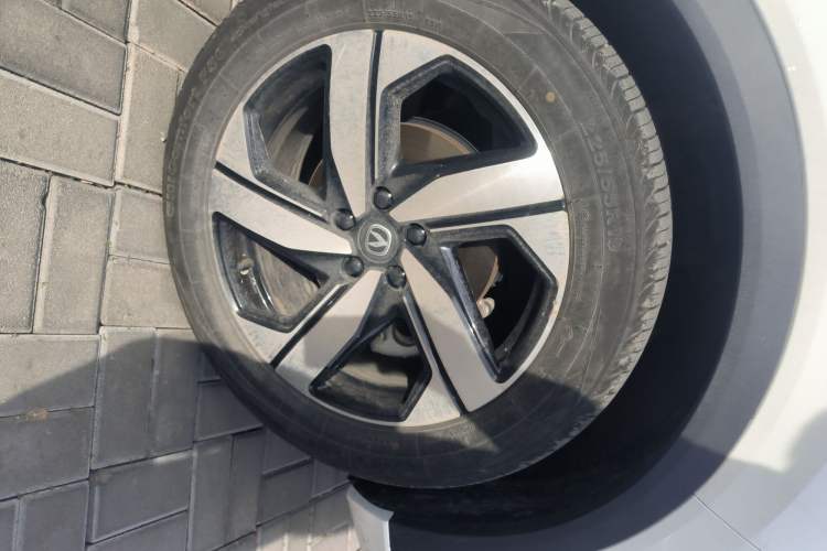 Used CHANGAN CS55PLUS 2024 3rd Generation 1.5T DCT Prestige Model Right Front Wheel Hub