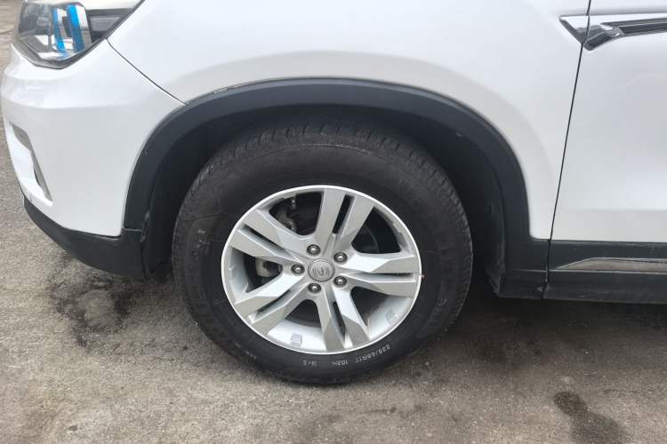 Used CHANGAN CS75 2014 1.8T Automatic Elite Model China IV Standard
