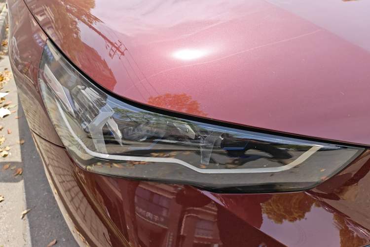 Used BMW 5 Series 2024 530Li Luxury Edition M Sport Package Right Front Headlight