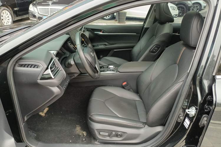 Used Toyota Camry 2021 2.5G Luxury Edition Left Front Seat