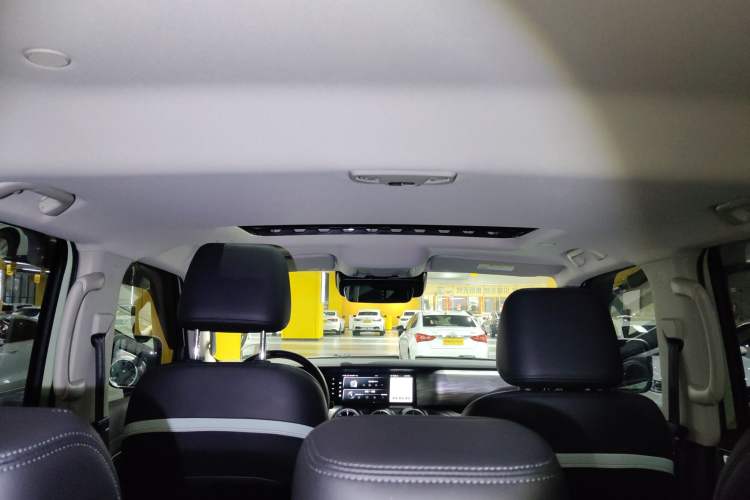 Used Tank 300 2021 City Edition 2.0T—Truly Stylish
