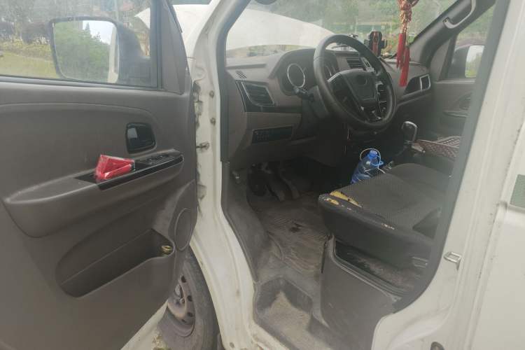 Used King Long Longyao 6 2022 Van Series CATL 41.86 kWh
