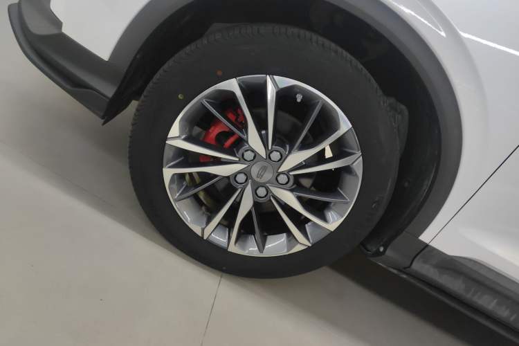 Used Geely Auto Coolray 2020 PRO 260T DCT Knight Left Front Wheel Hub