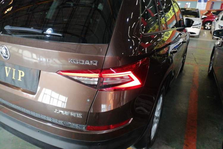 Used Skoda Kodiaq 2018 Facelifted TSI330 5-Seater Two-Wheel-Drive Comfort Edition
