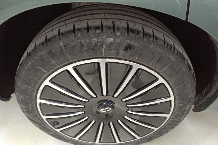 Used Hima AITO M7 2022 1.5T Four-Wheel Drive Flagship Edition Exterior 5