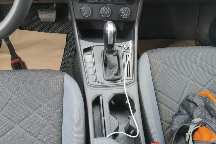 Used Volkswagen Lavida 2023 1.5L Automatic De Yi Edition Gear Lever