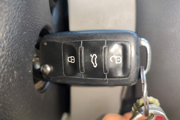 Used Volkswagen Sagitar 2015 230TSI Automatic Comfort Version
