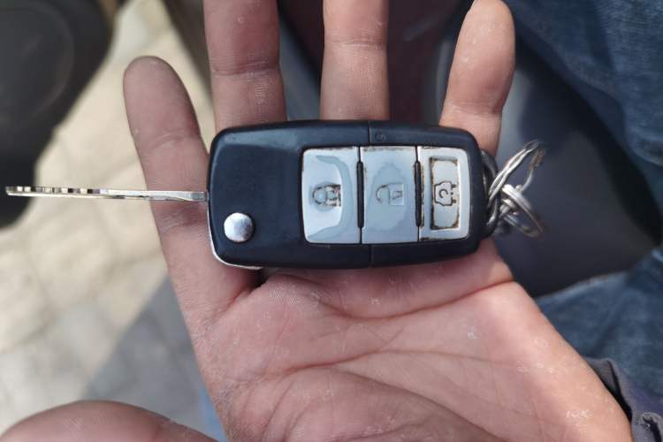 Used BAIC Weiwang M20 2014 1.5L Basic Version DAM15DL Vehicle Key