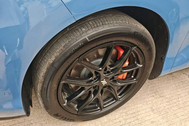 Used IM LS6 2026 Model Pure Electric Pro Left Front Wheel Hub