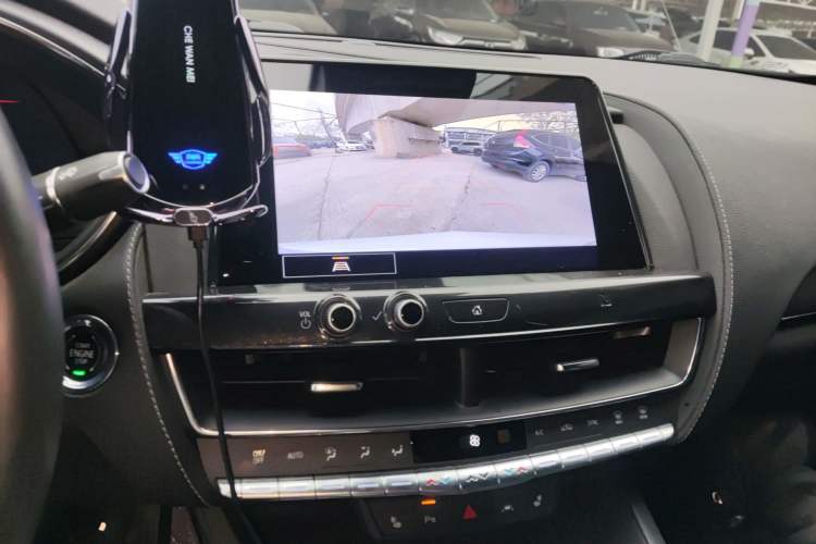 Used Cadillac CT5 2021 28T Prestige Edition Audio And AC Panel