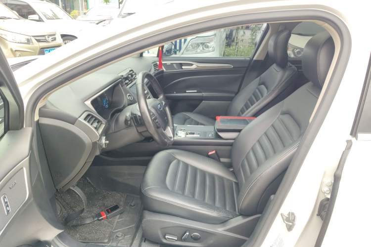 Used Ford Mondeo 2017 EcoBoost 200 Stylish Model Left Front Seat