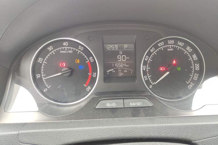 Used Skoda Rapid Spaceback 2014 1.6L Automatic Enjoyment Edition Instrument Cluster