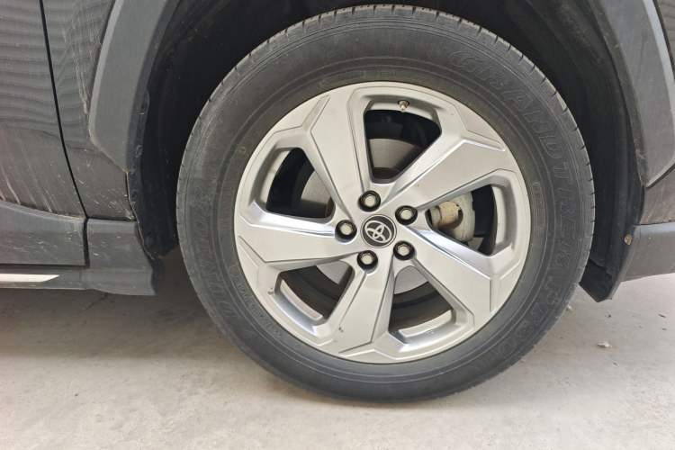 Used Toyota RAV4 2020 2.0L CVT Two-Wheel Drive Fashion Edition