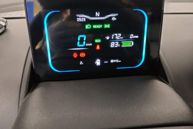 Used CHANGAN NEVO Lumin 2022 210km Sweet Edition Instrument Cluster