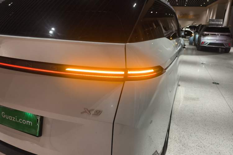 Used XPeng X9 2024 610 Long-Range Pro
