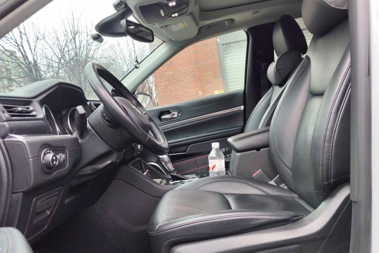 Used Jeep Grand Commander 2018 2.0T Two-Wheel Drive Enjoy Edition China V
