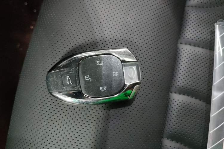 Used GAC Trumpchi M8 2024 Master Series 400T Prestige Edition Vehicle Key