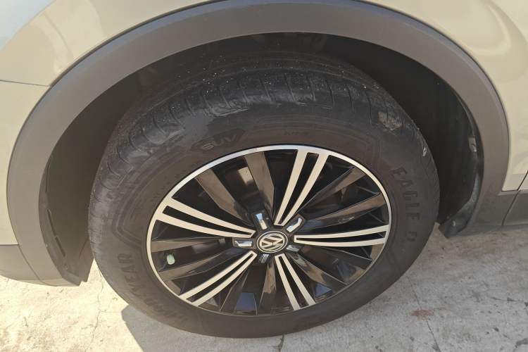 Used Volkswagen Tiguan L 2020 330TSI Automatic Two-Wheel Drive Panoramic Comfort Edition China VI Standard